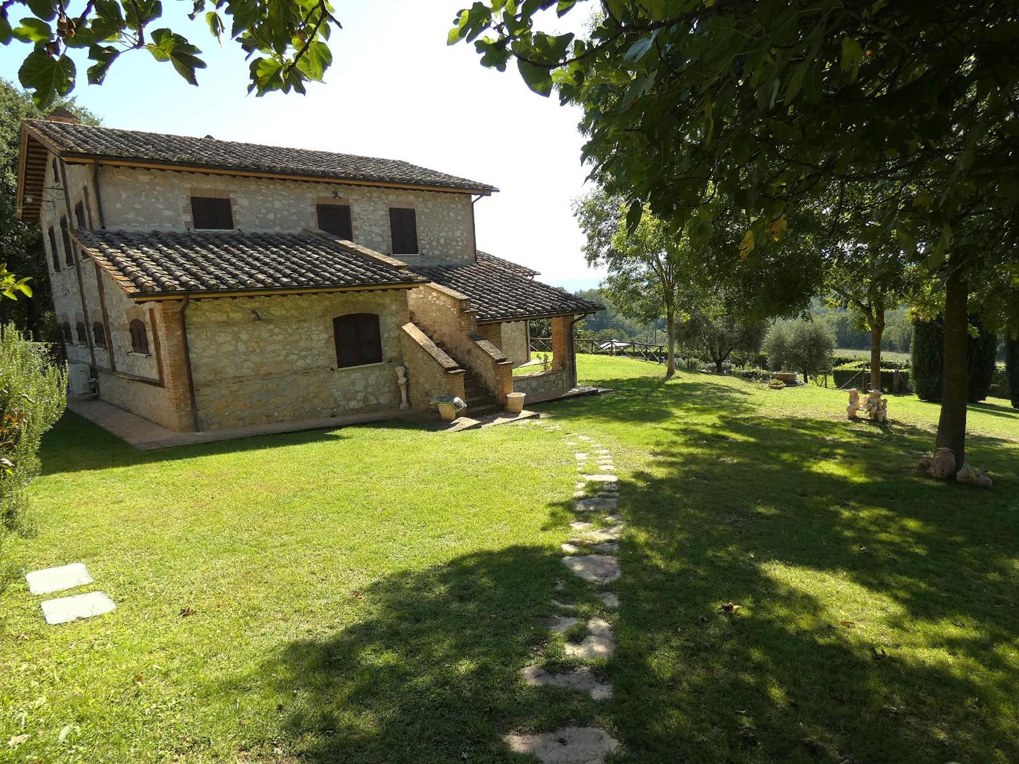 Scappo In Umbria, La Dolce Godera Villa *