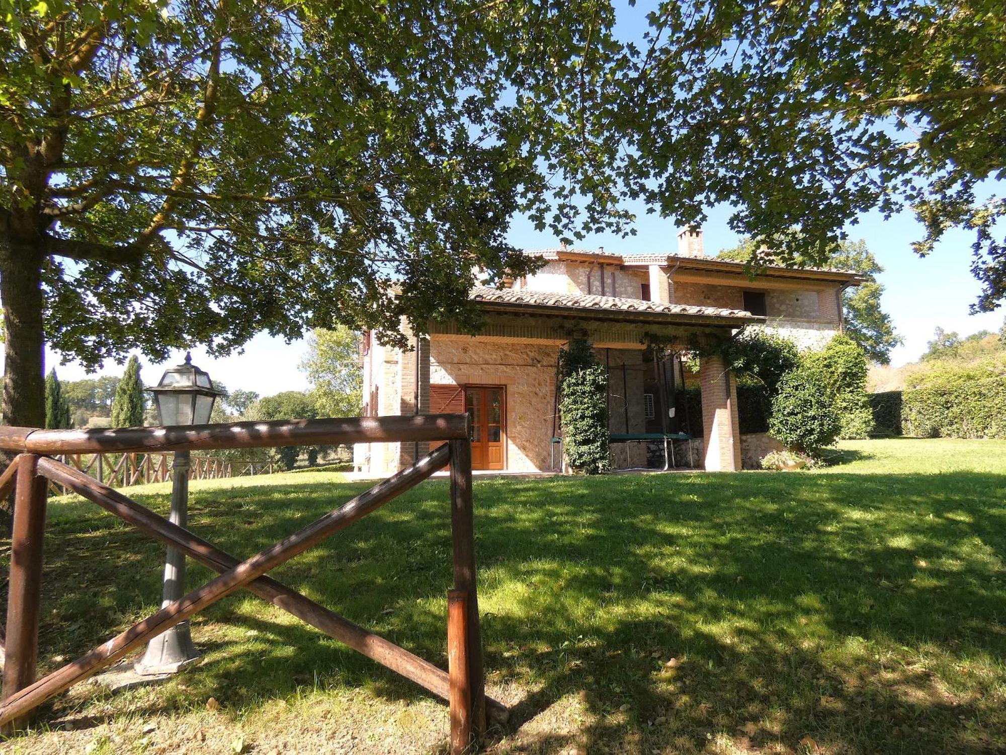 Villa Scappo In Umbria, La Dolce Godera Lugnano in Teverina