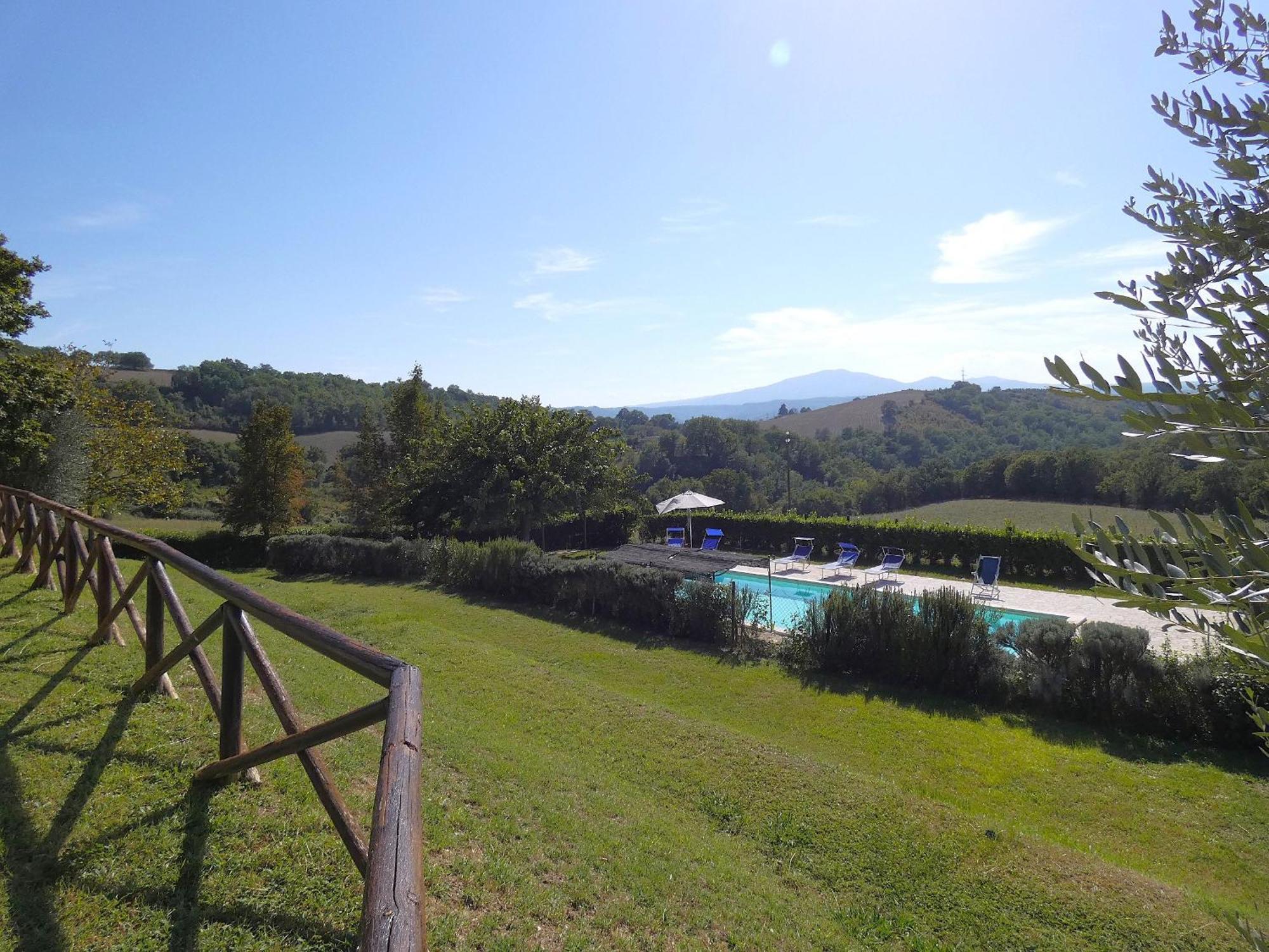 Scappo In Umbria, La Dolce Godera Villa