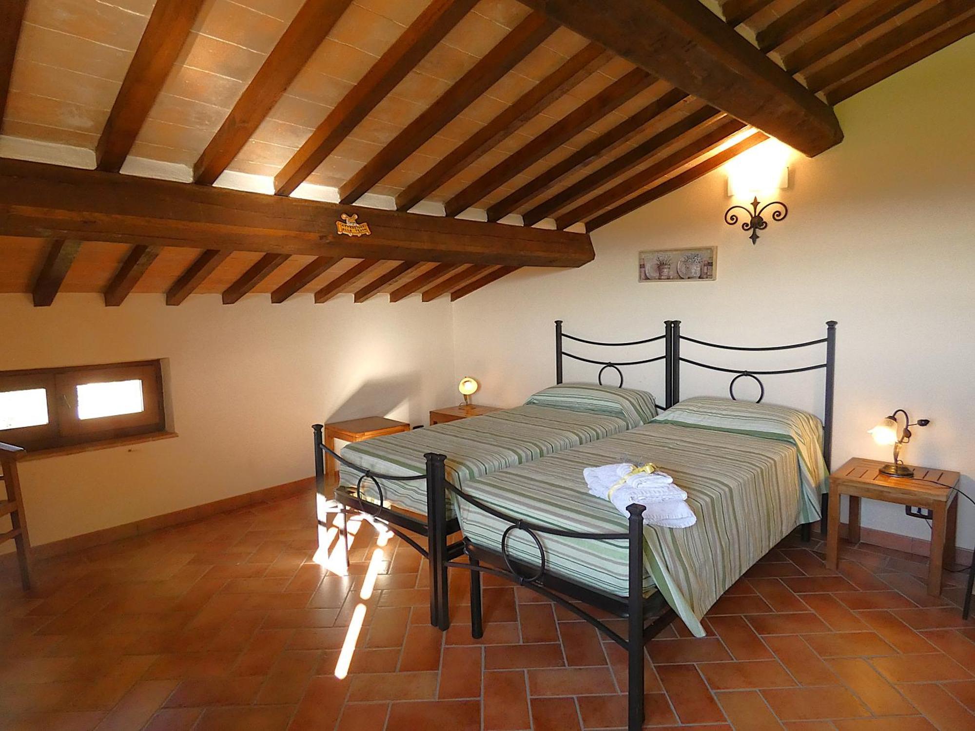 Scappo In Umbria, La Dolce Godera Villa *