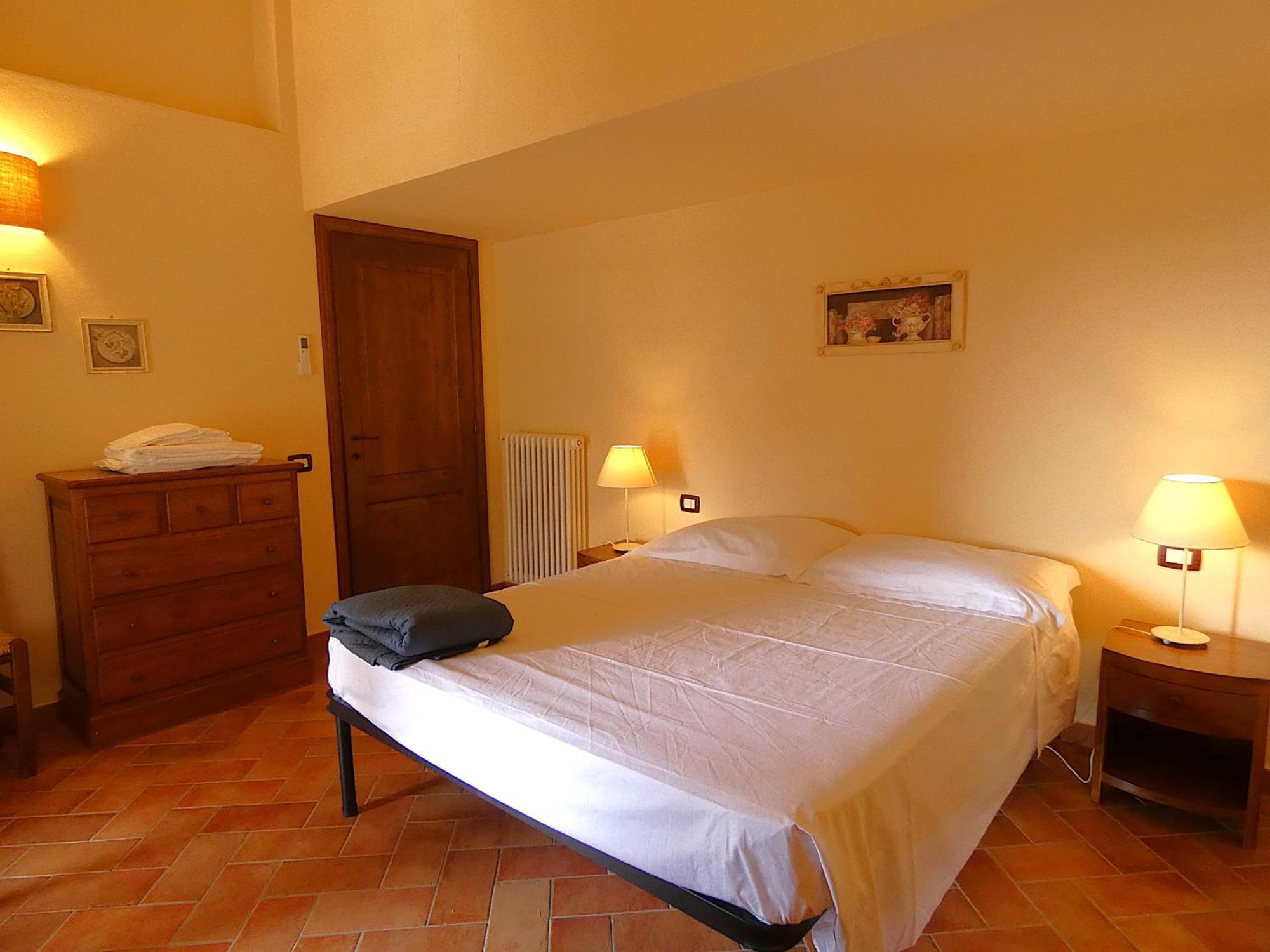 Scappo In Umbria, La Dolce Godera